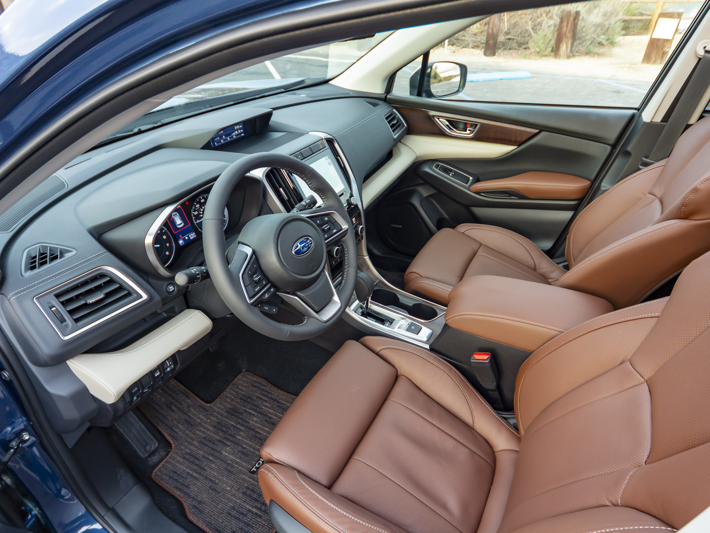 38 2019 Subaru Ascent LT Interior KBB