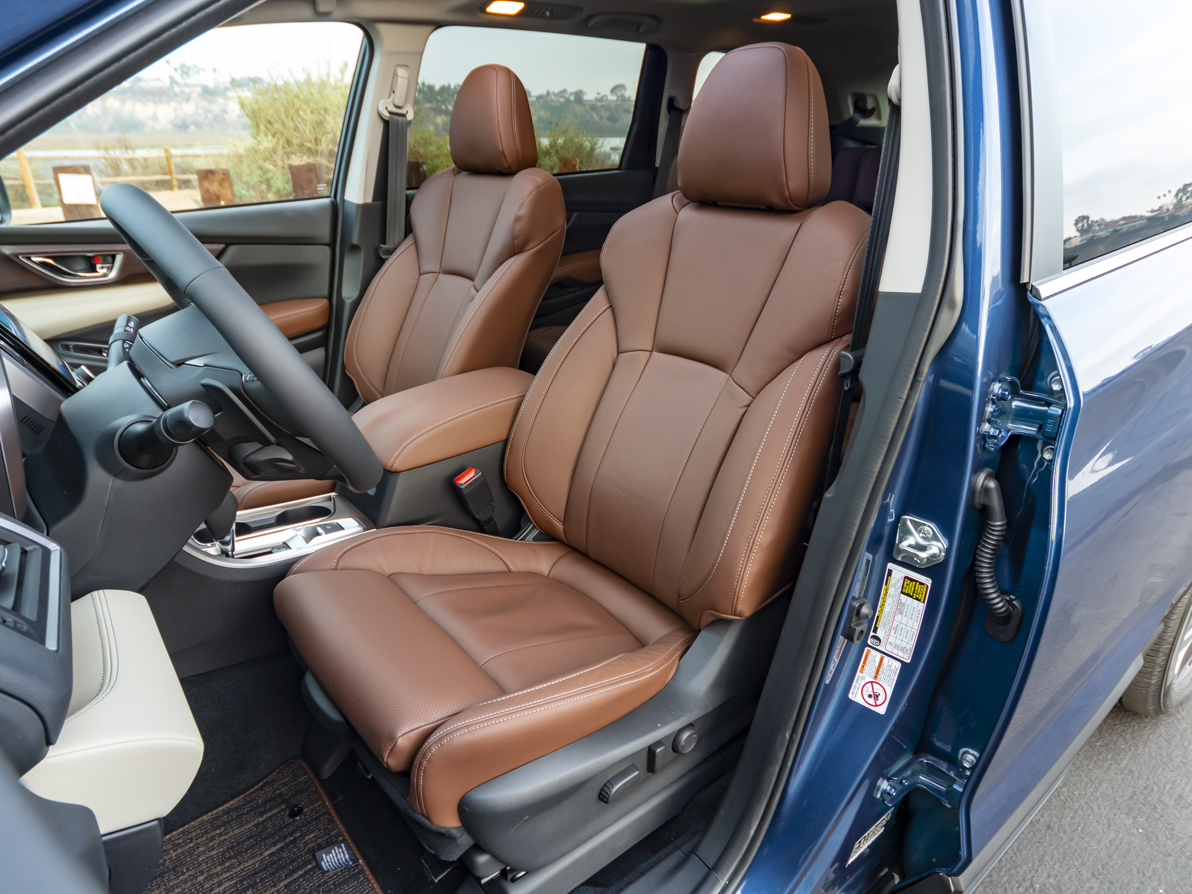 39 2019 Subaru Ascent LT Interior KBB