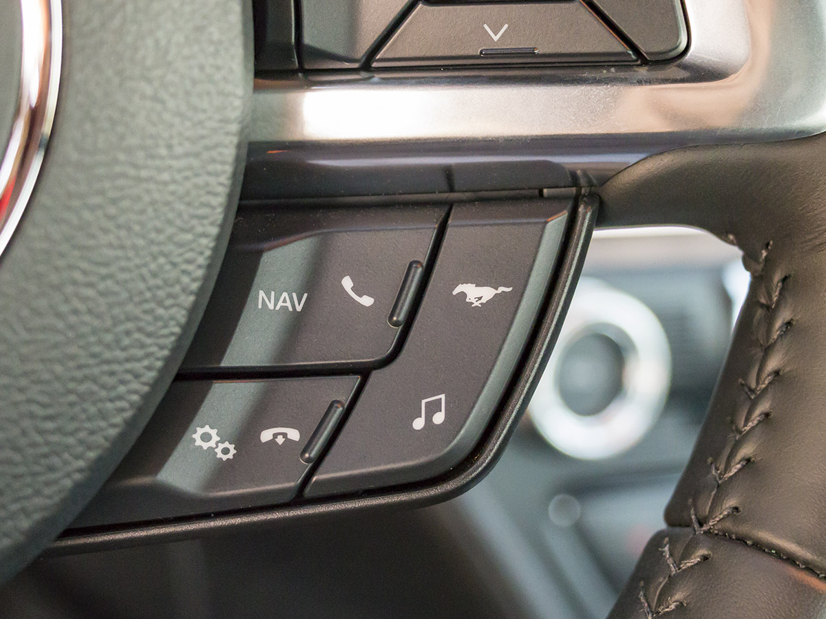 40 2018 Ford Mustang EcoBoost Interior KBB