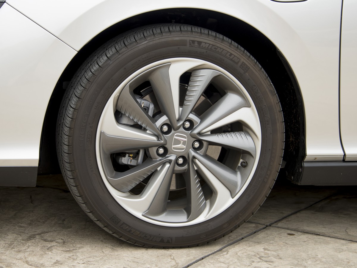 41 2019 Honda Clarity KBB