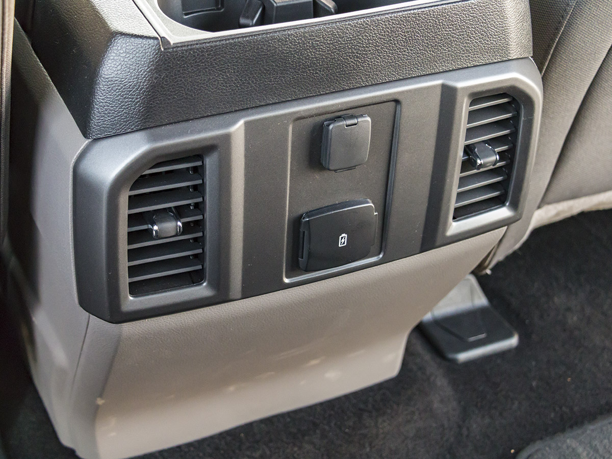 42 2018 Ford F 150 BB Interior KBB