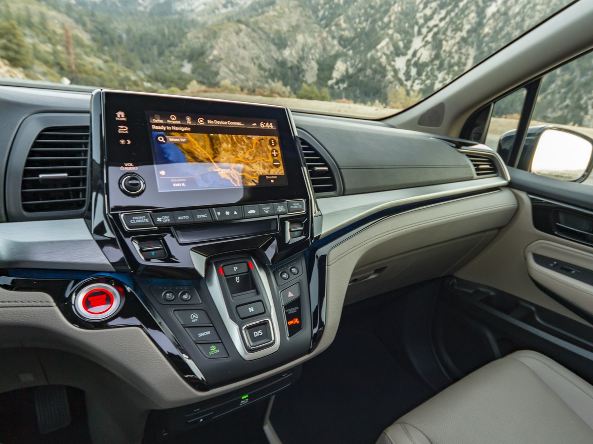 42 2018 Honda Odyssey LT Interior KBB
