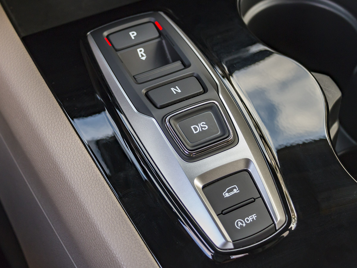 43 2017 Honda Pilot Interior KBB