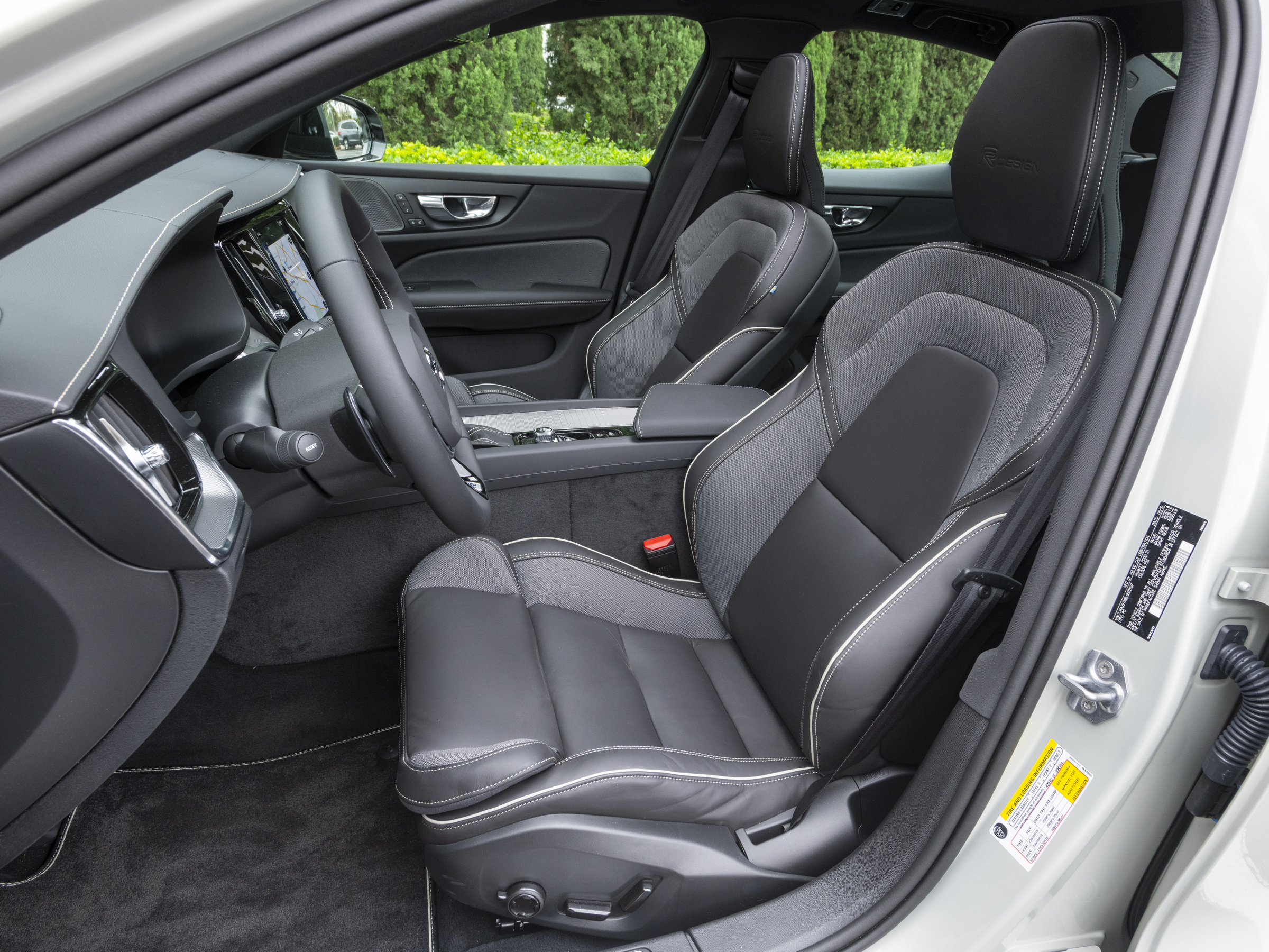 50 2020 Volvo S60 KBB