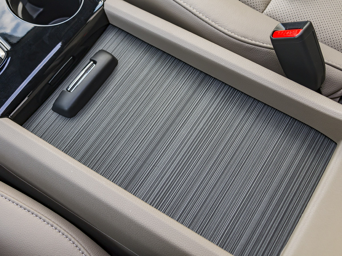 53 2017 Honda Pilot Interior KBB