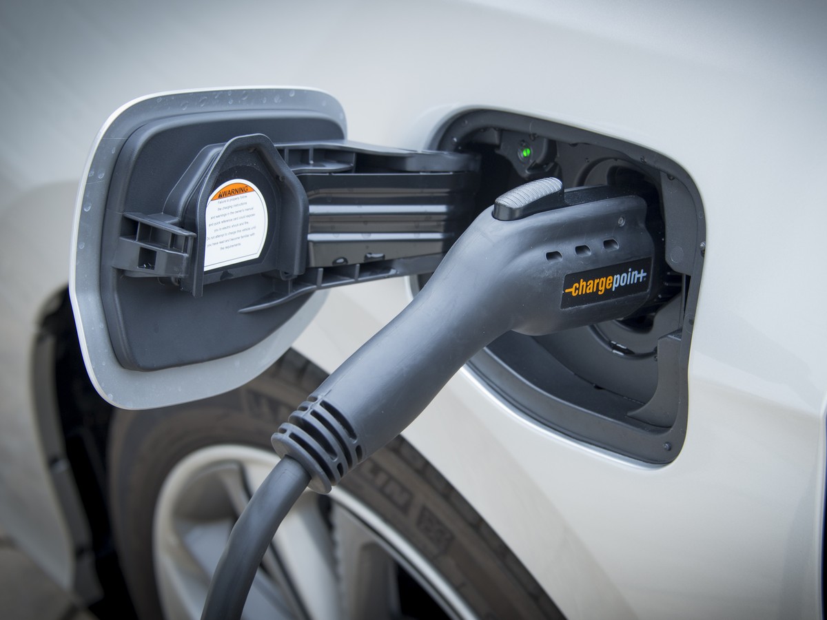 57 2019 Honda Clarity KBB