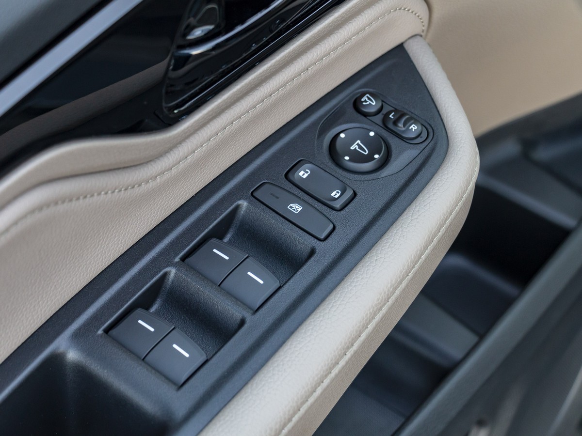69 2018 Honda Odyssey LT Interior KBB