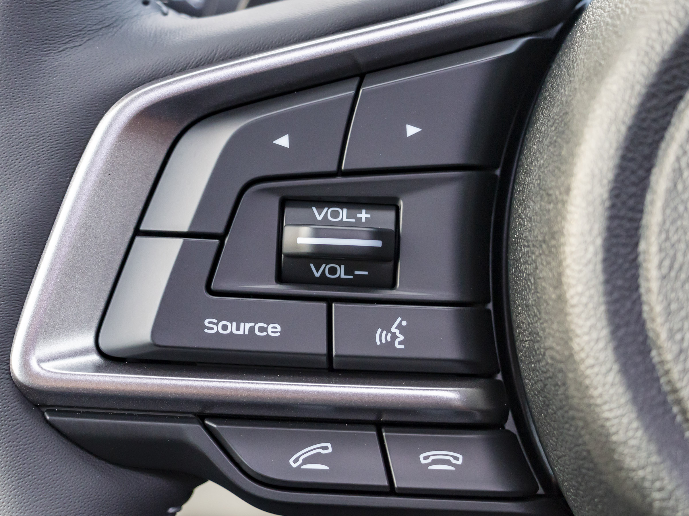 72 2019 Subaru Ascent LT Interior KBB
