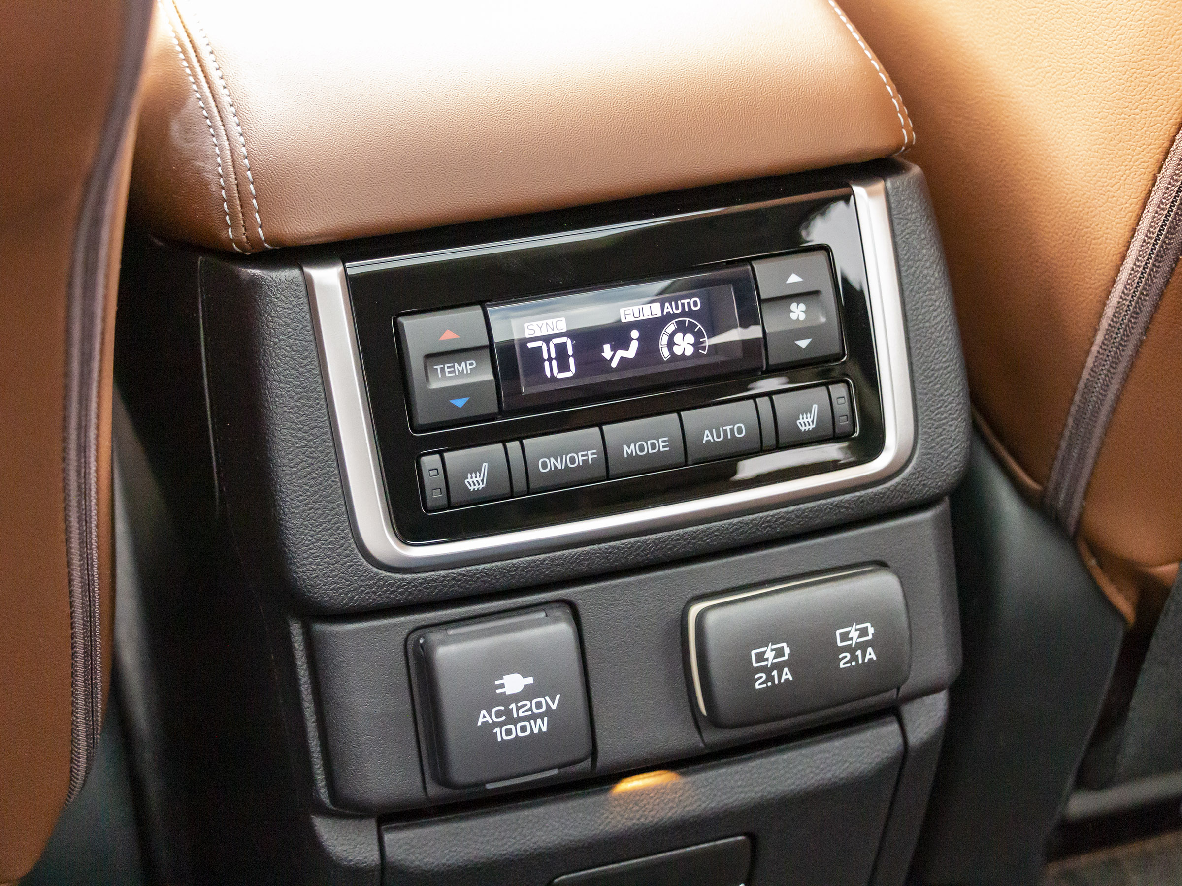 93 2019 Subaru Ascent LT Interior KBB