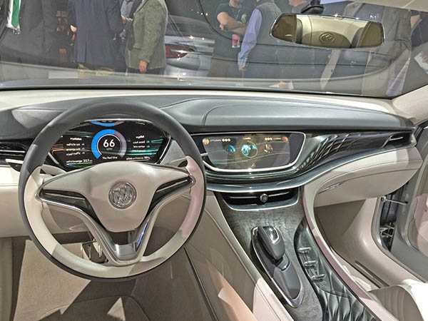 Buick Avenir Concept Interioir 04 600 001