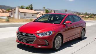 01-2017-hyundai-elantra-compact-sedan-comparison.jpg