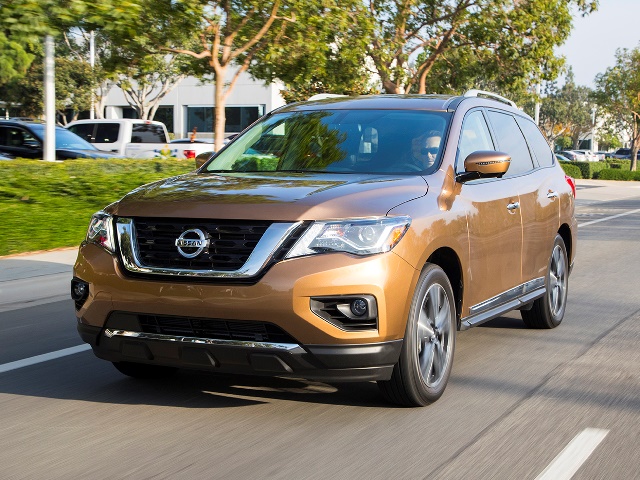 01 2017 Nissan Pathfinder FC
