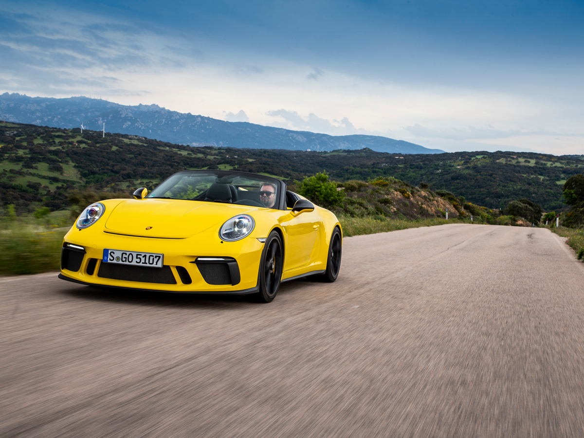 01 2019 Porsche 911 Speedster Oem