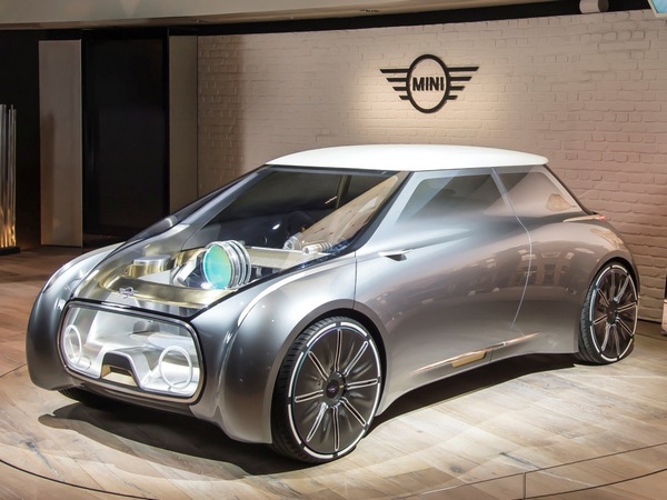 01 Mini Vision Next 100