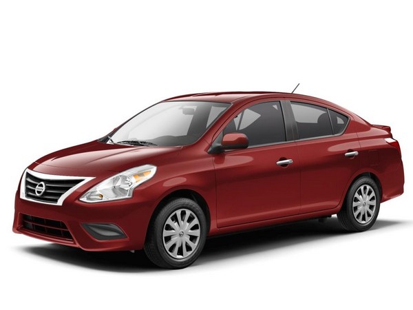 02 2017 Nissan Versa Sedan
