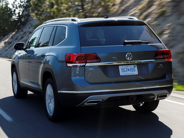 02 2018 Volkswagen Atlas Comparo