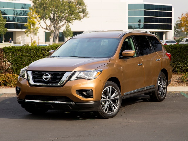 03 2017 Nissan Pathfinder FC