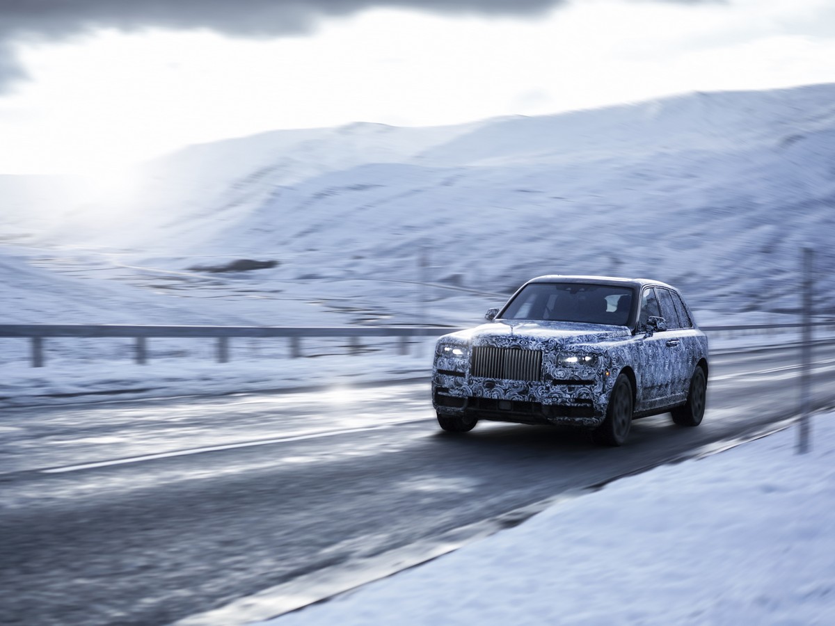 03 2019 Rolls Royce Cullinan Camo