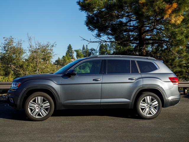 04 2018 Volkswagen Atlas Comparo