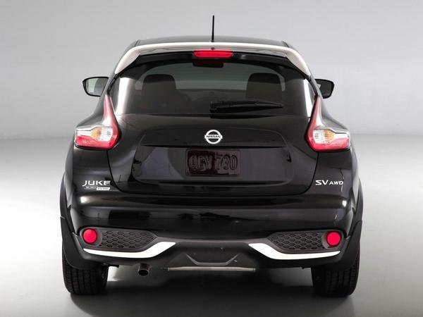 05 2017 Nissan Juke Black Pearl Edition