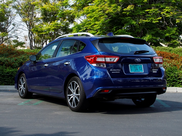 05 2017 Subaru Impreza Hatch Comparo