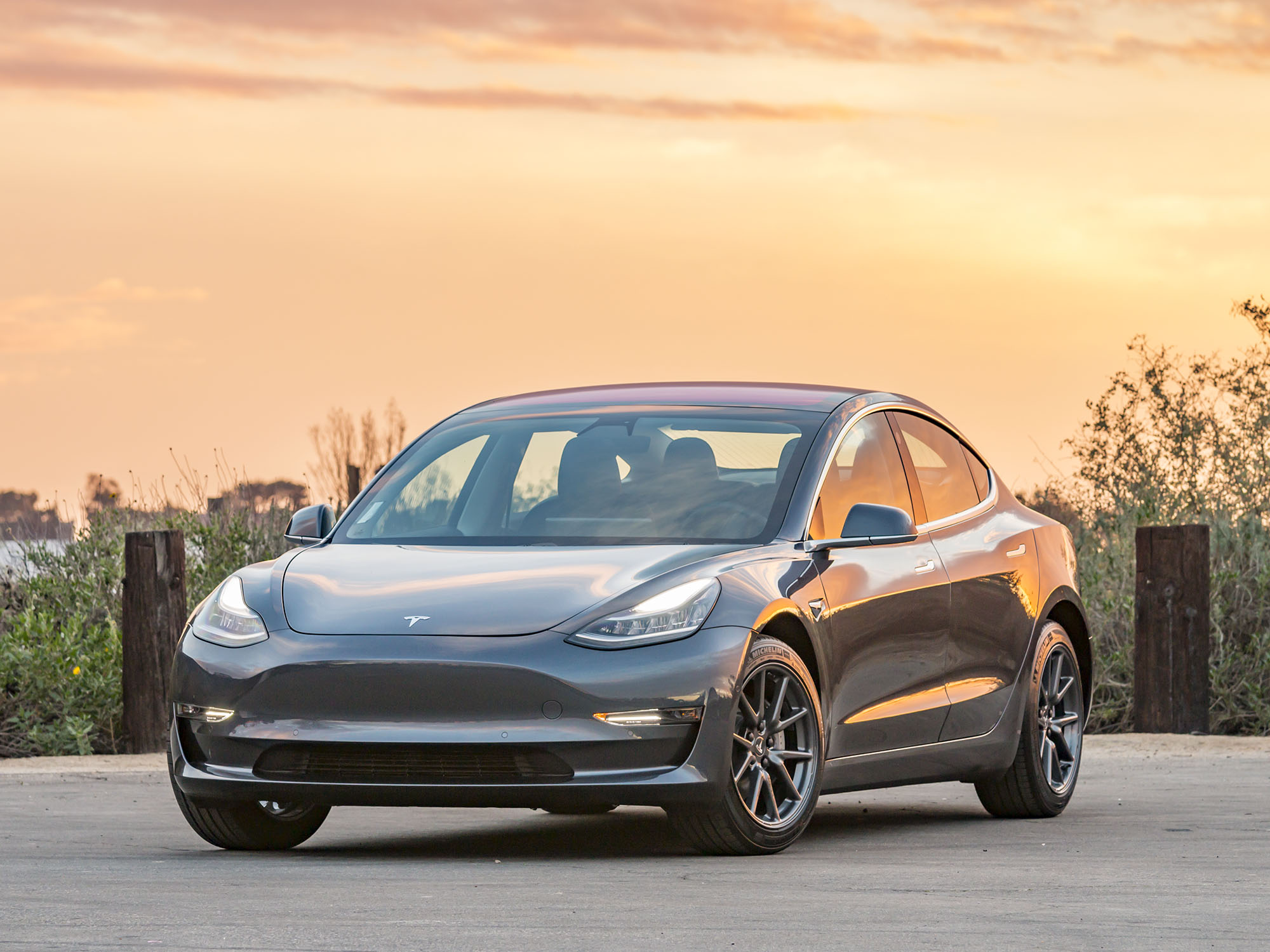 05 2018 Tesla Model 3 Exterior KBB