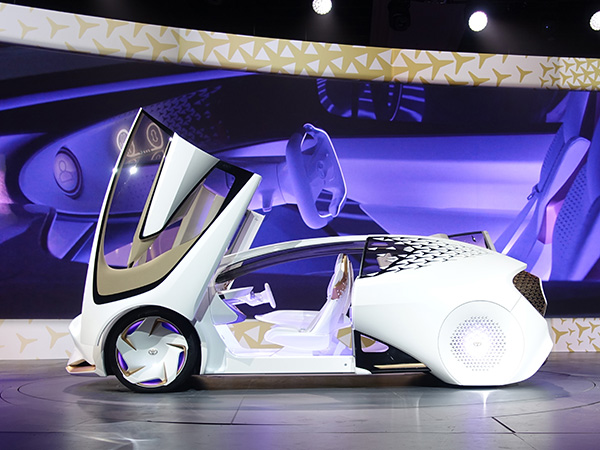 05 Toyota Concept 1