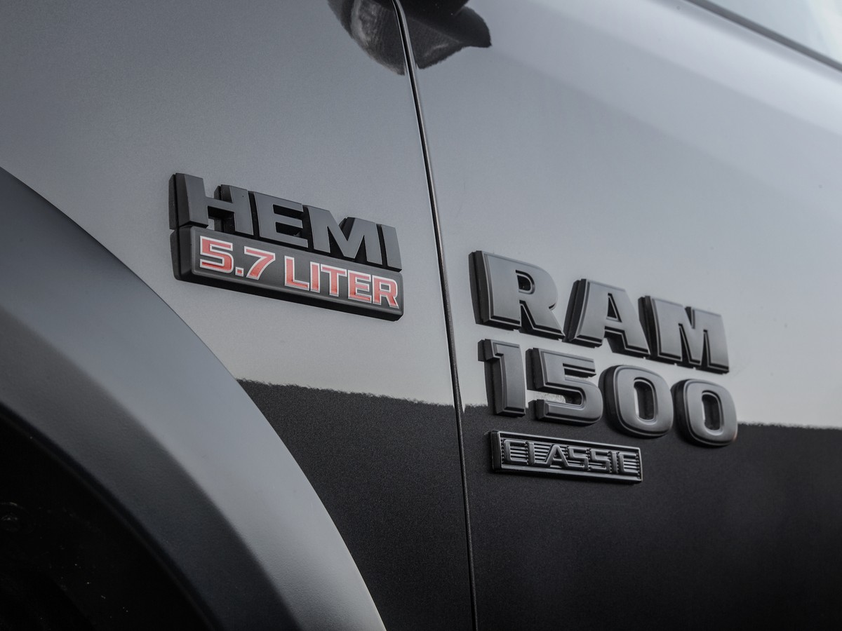 06 2019 Ram 1500 Classic Warlock Oem