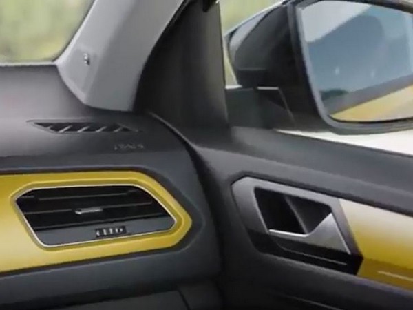 06 Volkswagen T Roc Teaser Sketch