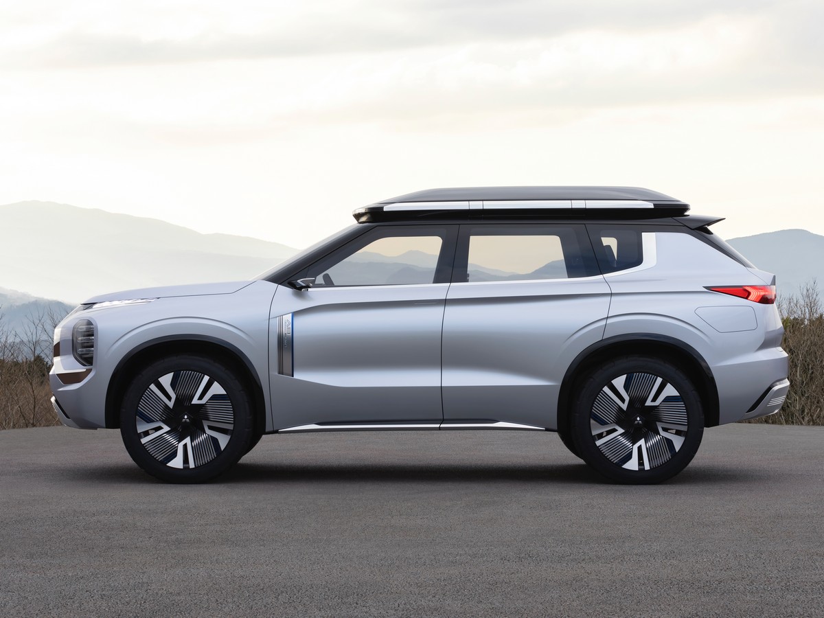 07 Mitsubishi Engelberg Tourer Concept