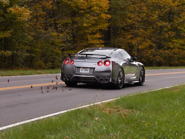 08 2018 Nissan Gtr Oem