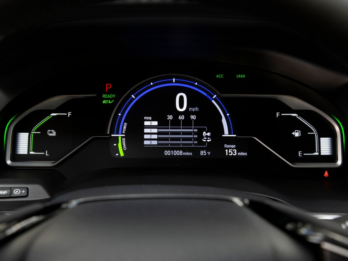 09-2019-honda-clarity-phev-bb-kbb-1