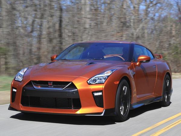 10 2017 Nissan Gtr