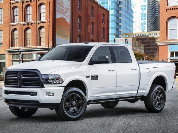 10 2017 Ram Hd Night Edition
