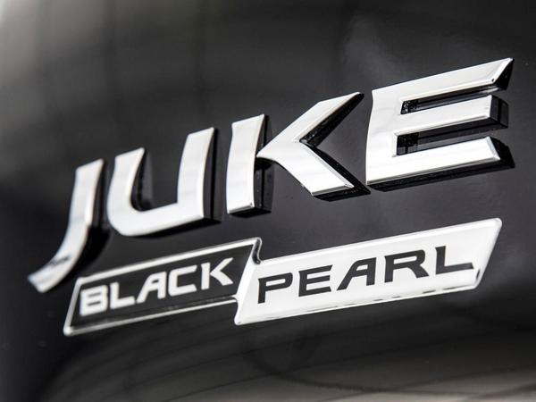 11 2017 Nissan Juke Black Pearl Edition