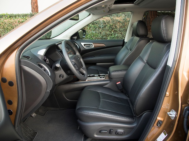 12 2017 Nissan Pathfinder FC