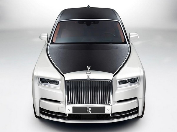 12 New Rolls Royce Phantom