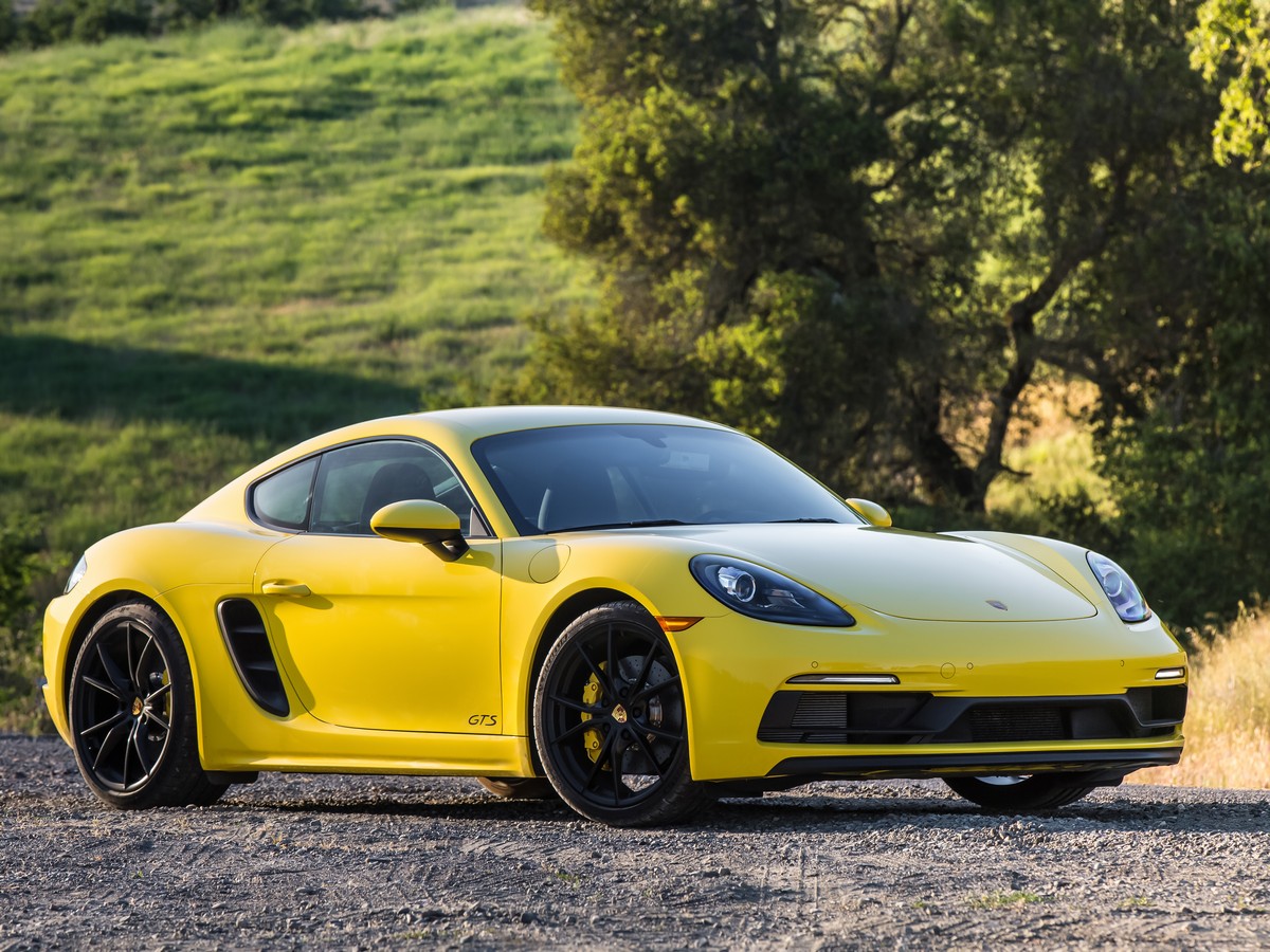 13 2018 Porsche 718 Cayman Gts