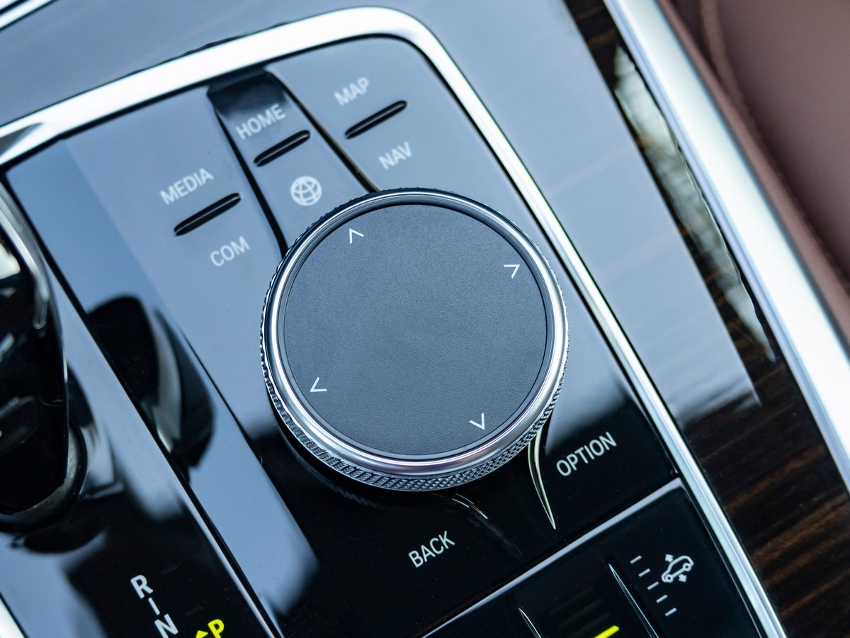 13-2019-bmw-x5-bb-kbb-1