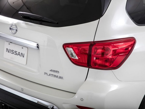 14 2017 Nissan Pathfinder