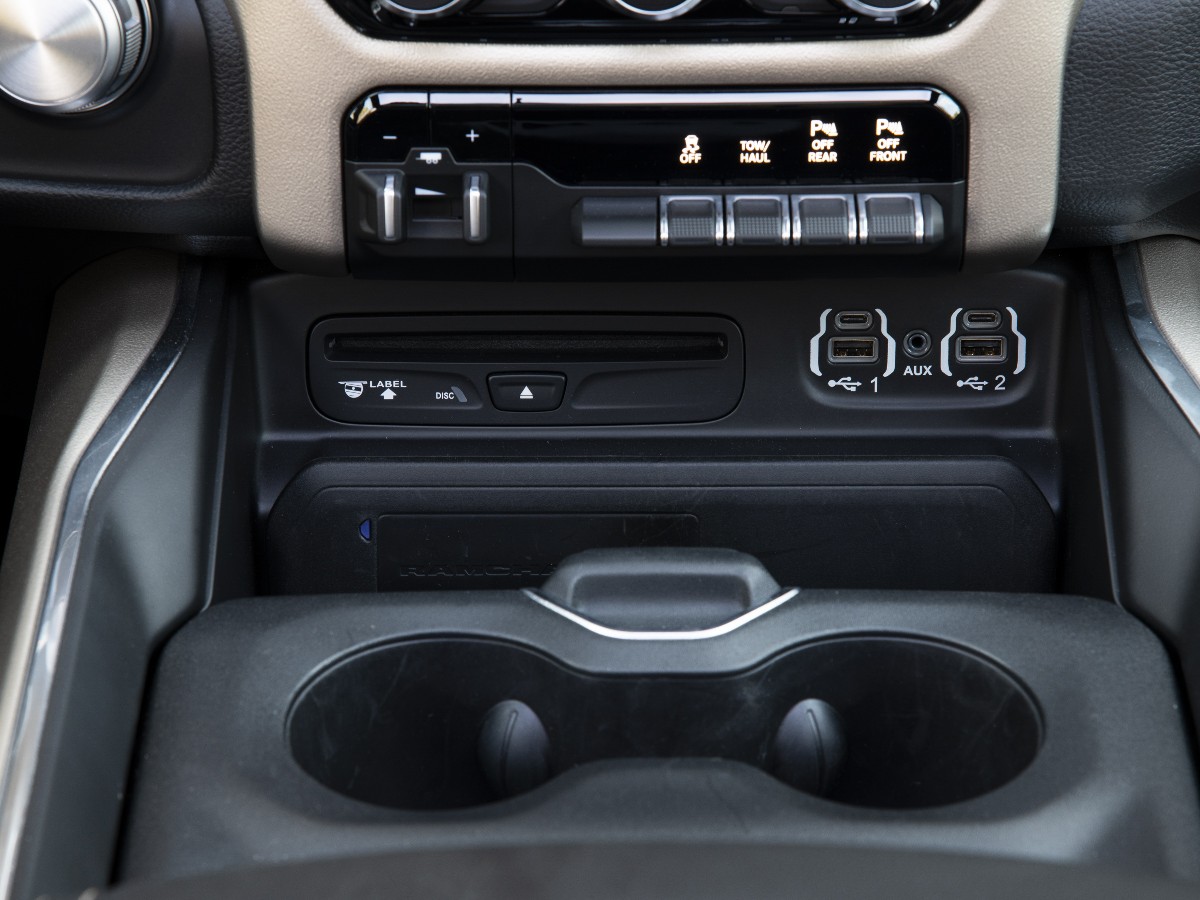 15 2019 Ram 1500 Kbb
