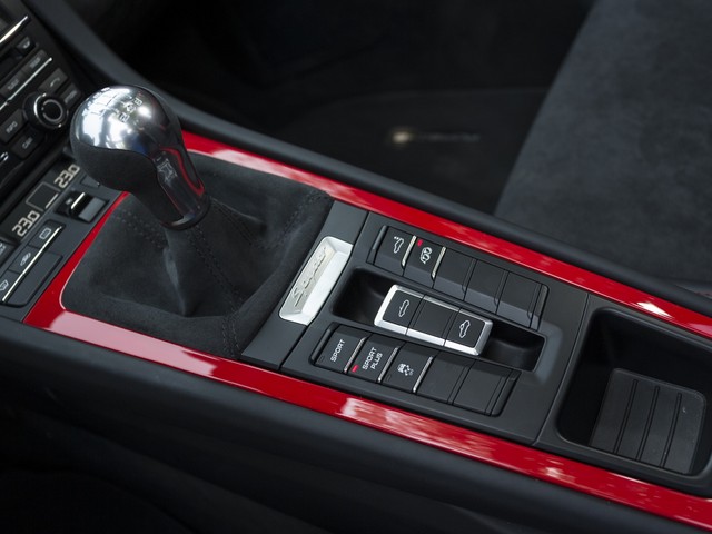 16 2016 Porsche Boxster Spyder Hawaii B