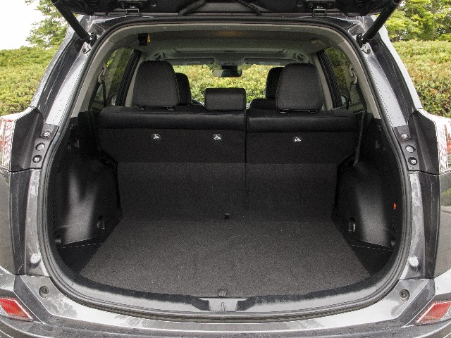 16 2017 Toyota Rav4 Comparo