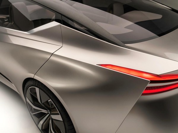19 Nissan V Motion 2 0 Concept