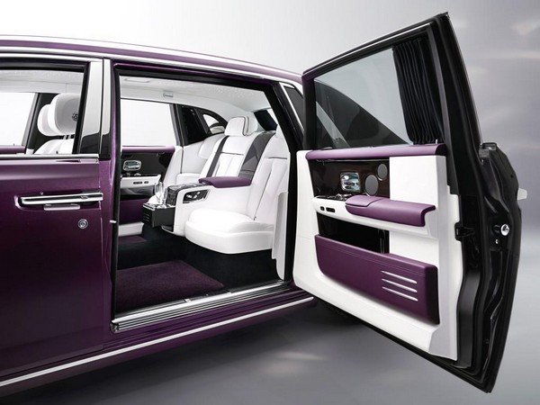 22 New Rolls Royce Phantom