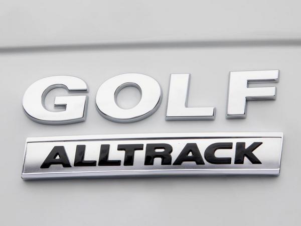 24 2018 Volkswagen Golf Alltrack