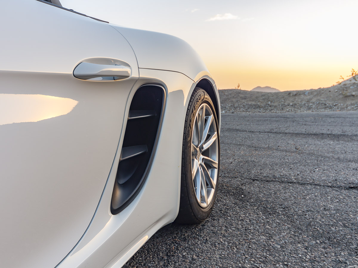 29 2018 Porsche 718 Boxster Exterior KBB