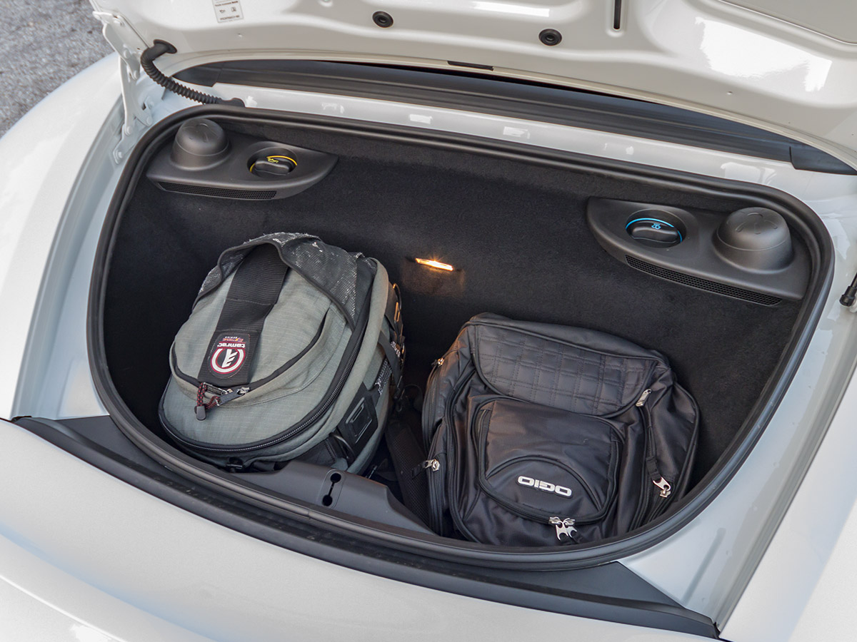 30 2018 Porsche 718 Boxster Cargo KBB