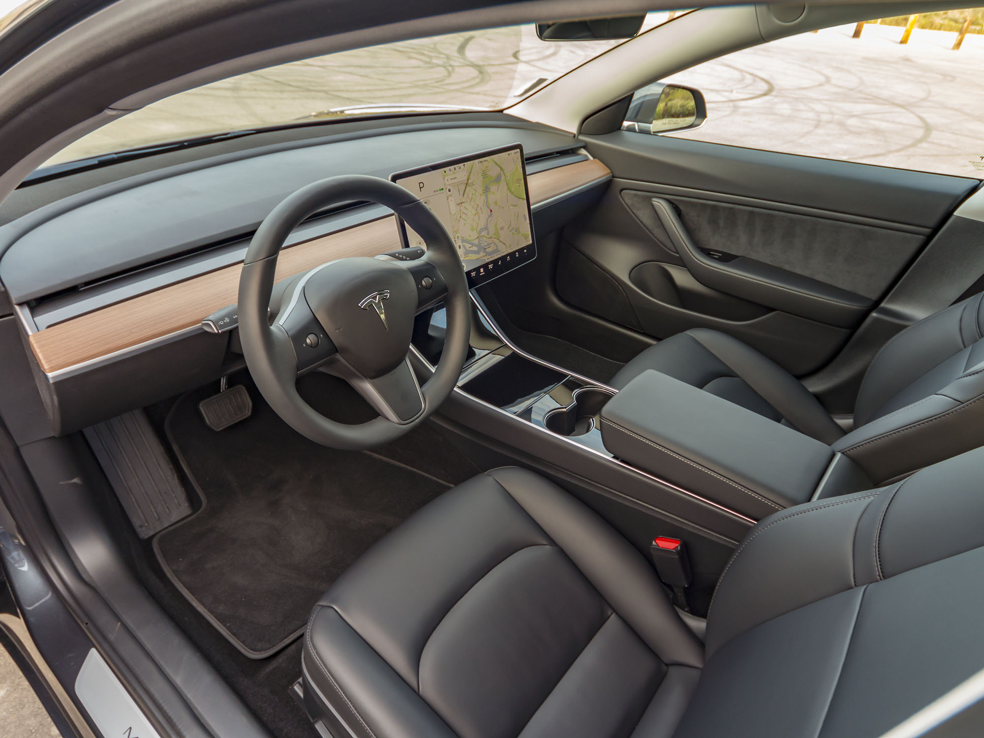 38 2018 Tesla Model 3 Interior KBB