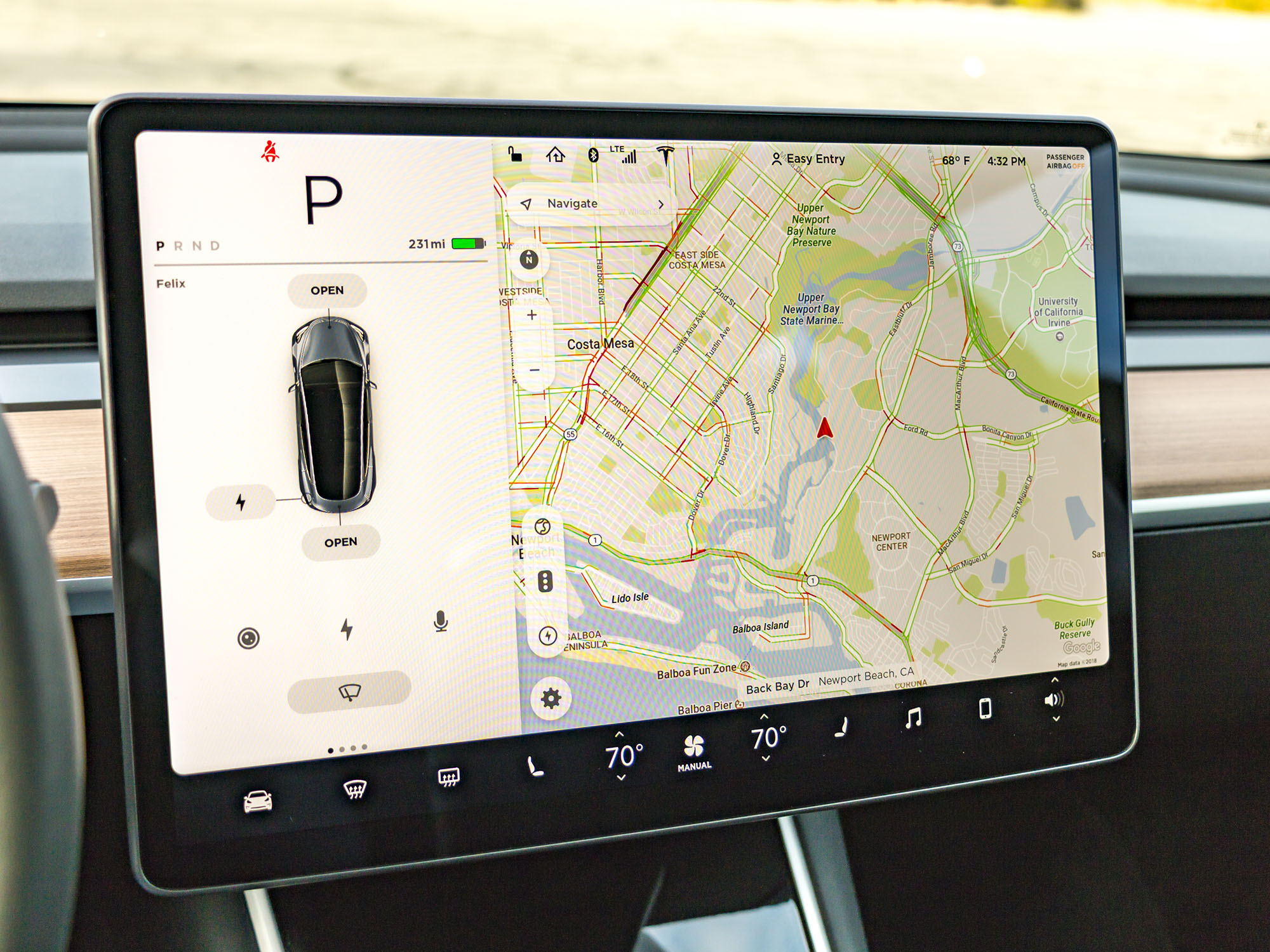 40 2018 Tesla Model 3 Interior KBB